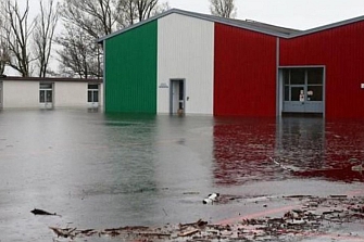 La fábrica de MV Agusta inundada