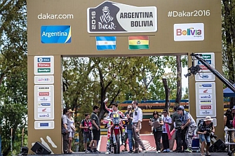Dakar 2016: Joan Barreda gana la etapa prólogo y se suspende la Et.1