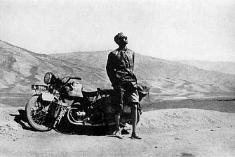 Los pioneros del mototurismo: Herbert Tichy