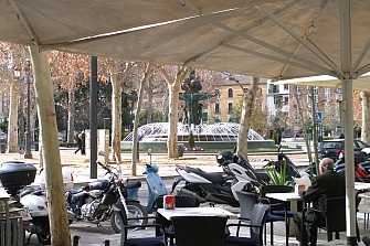 Zaragoza incrementa los aparcamientos de motos