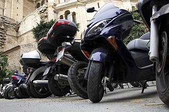 La Línea gana en motos por habitante a Barcelona