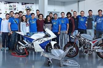 Estudiantes de la UMA presentan sus prototipos para el MotoStudent