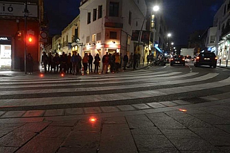 Semáforos en el suelo para los peatones distraídos