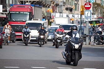 Barcelona se convierte en la ciudad con más motos por habitante