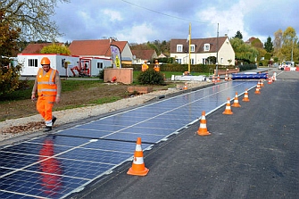 Francia estrena su primera carretera fotovoltaica