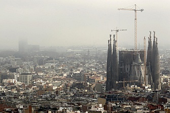 Barcelona prohibirá el tráfico en episodios de alta contaminación