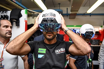 Aprilia Racing utiliza la realidad aumentada