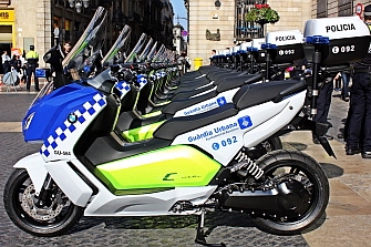 Solicitan motos eléctricas para la Policía Local de Vitoria