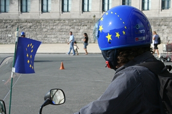 Pese a la difícil situación económica, los motoristas europeos se unen