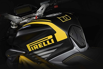 MV Agusta Dragster 800 RR Pirelli en Edición Limitada