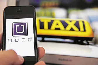 Uber podría entrar en el sector del taxi