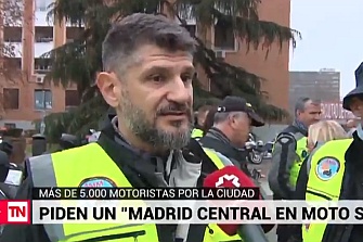 Miles de motoristas toman las calles de Madrid al grito de “Madrid en moto sí”