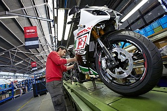 UGT pide al Gobierno impulsar la fabricación de motos y bicicletas