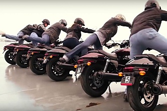 Harley-Davidson acerca la moto a la Universidad
