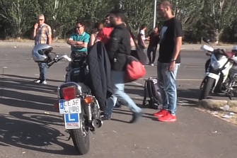 Anulan decenas de exámenes de moto por la acumulación de basura en León