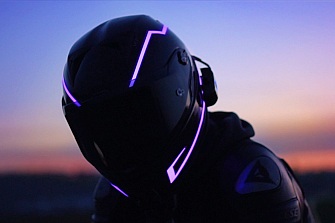 LightMode ofrece cuatro kits luminosos para el casco