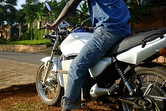 Ruanda migra hacia la moto eléctrica