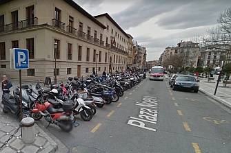 Granada incrementará los aparcamientos de motos y carriles bici