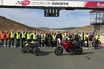 Finalizamos el Curso en el Circuito de Navarra con lleno total
