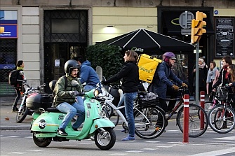 Barcelona decidirá en 2020 la adjudicación de licencias de motosharing