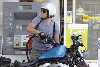 La UE considera bajos los impuestos sobre carburantes en España