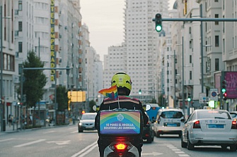 Los scooter de Burger King España celebran el Orgullo
