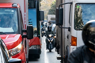 Barcelona planea aparcamiento seguros para el motosharing