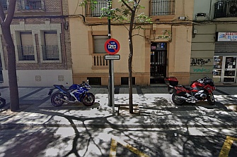 En octubre se podría prohibir aparcar sobre las aceras de Zaragoza