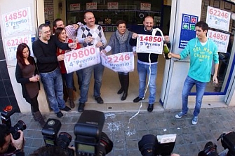 Peña de moteros gana 3 millones de euros del 4º Premio