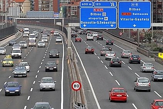 Interior acepta que Cataluña y Euskadi no suban la velocidad a 130 km/h