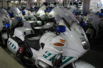 La DGT entrega 29 motocicletas a la Policía Caminera de Uruguay