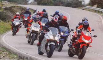 La AMM elabora un informe sobre el entorno legal de la movilidad de motociclistas en grupo. ¡Descárgatelo!