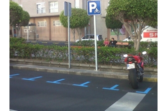 El Ayuntamiento de Las Palmas de Gran Canaria habilita 250 plazas de aparcamiento para motos