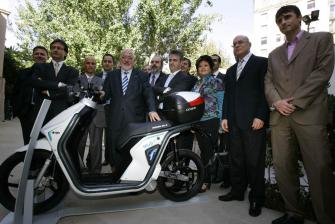 EICMA: Rieju presenta su primer scooter eléctrico